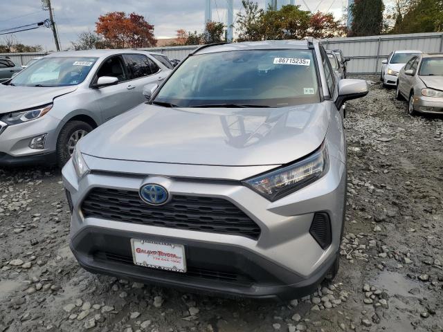 Toyota RAV4 Le Image 5