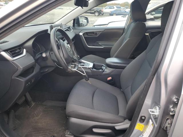 Toyota RAV4 Le Image 11