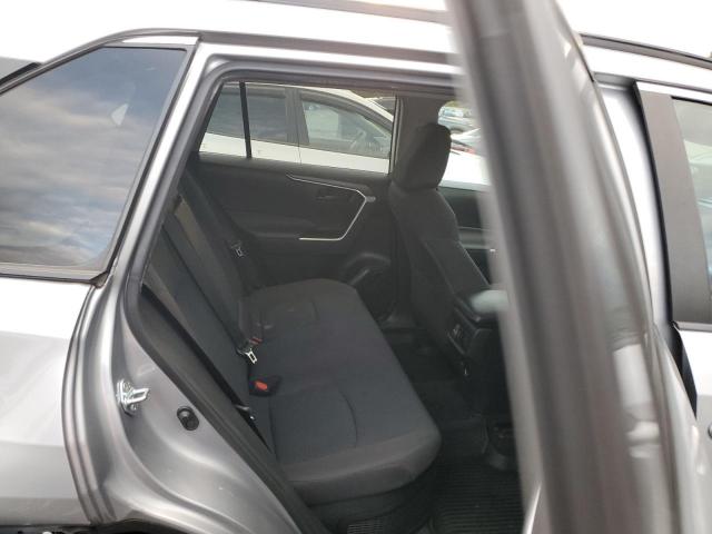 Toyota RAV4 Le Image 8