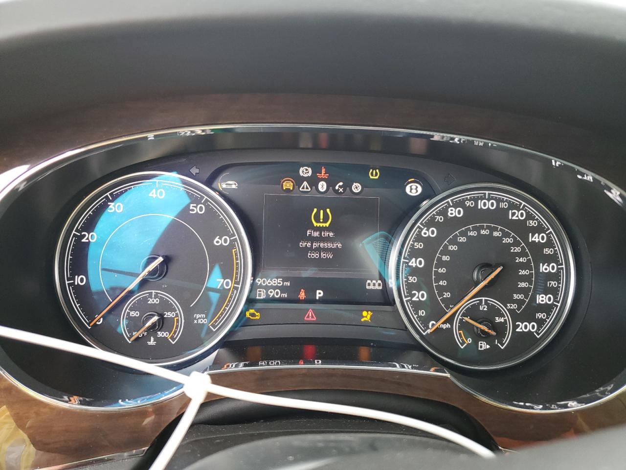 Bentley Bentayga Image 9