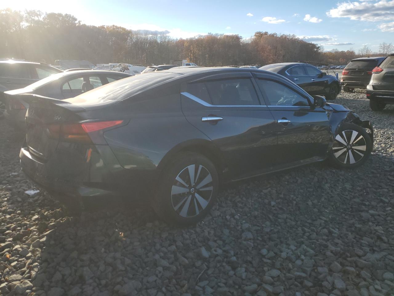 Nissan Altima Sv Image 2