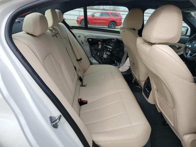 BMW 3 Series Image 11