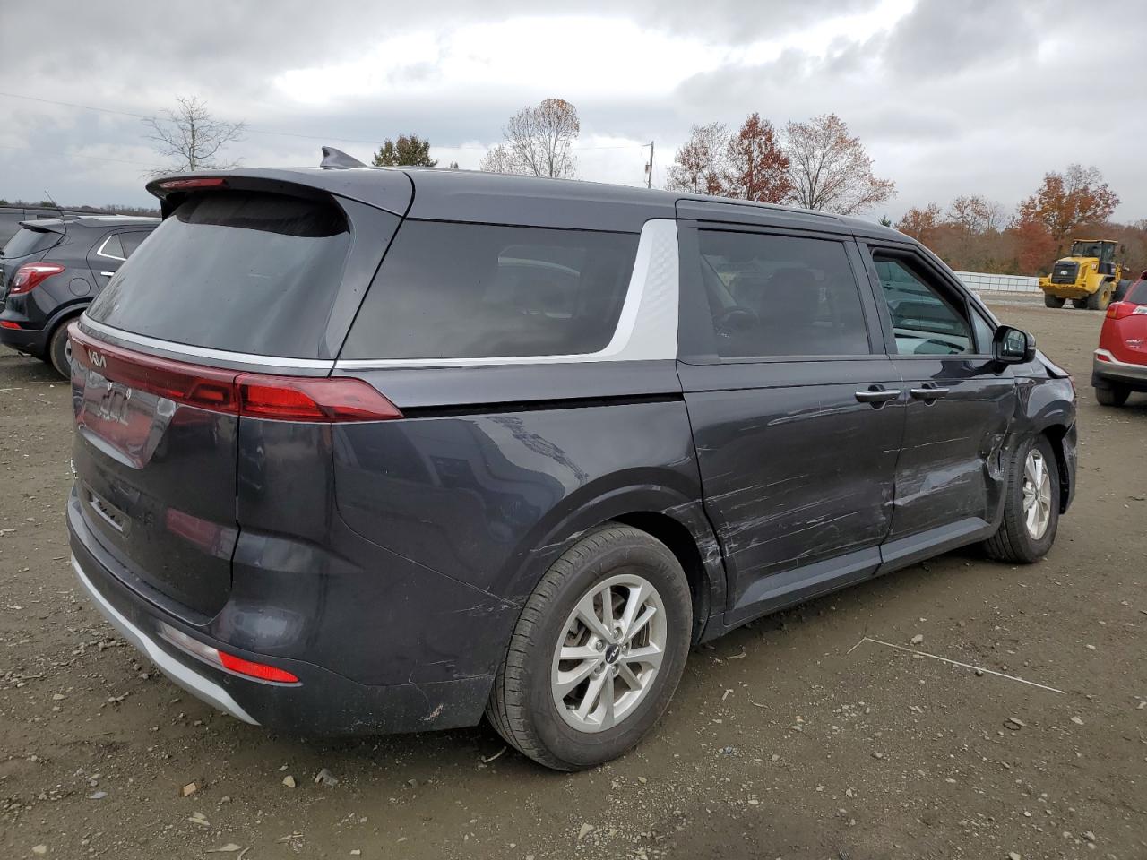 Kia Carnival Lx Image 2