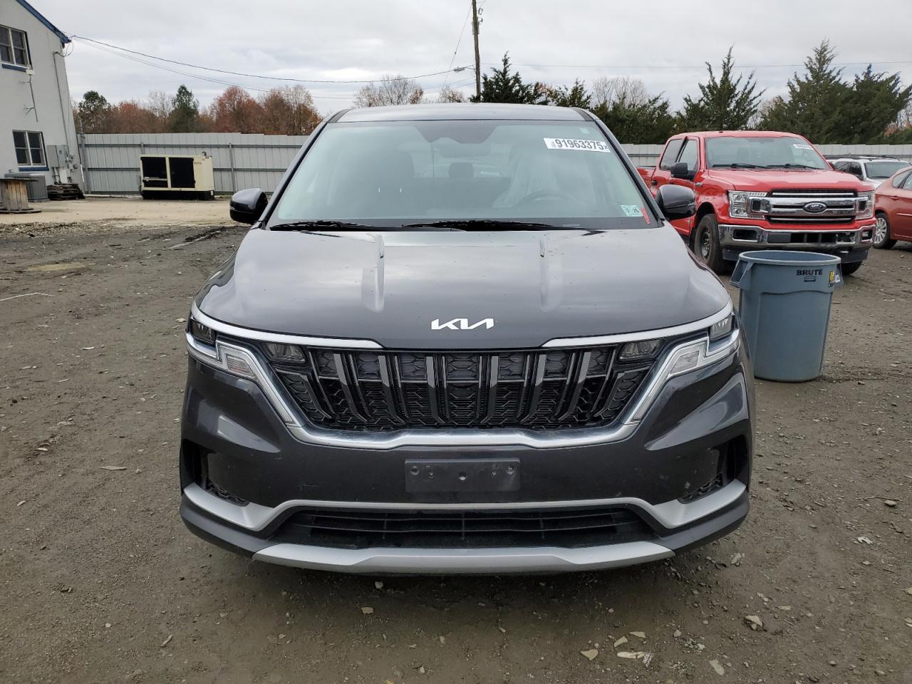 Kia Carnival Lx Image 4