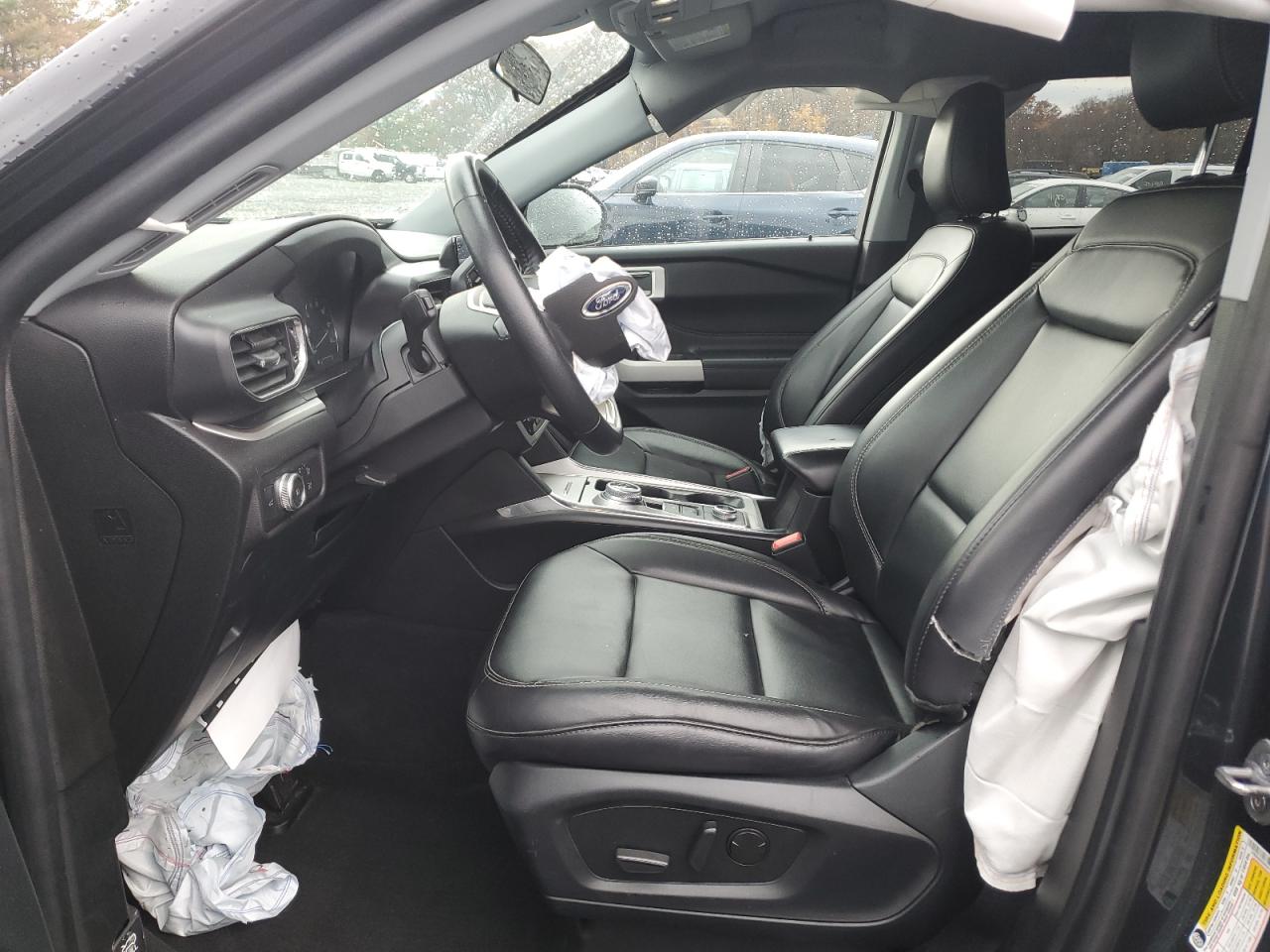 Ford Explorer Xlt Image 5