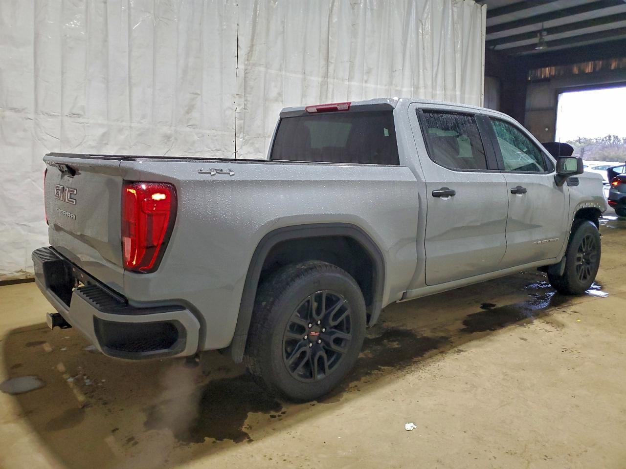 GMC Sierra K1500 Image 4