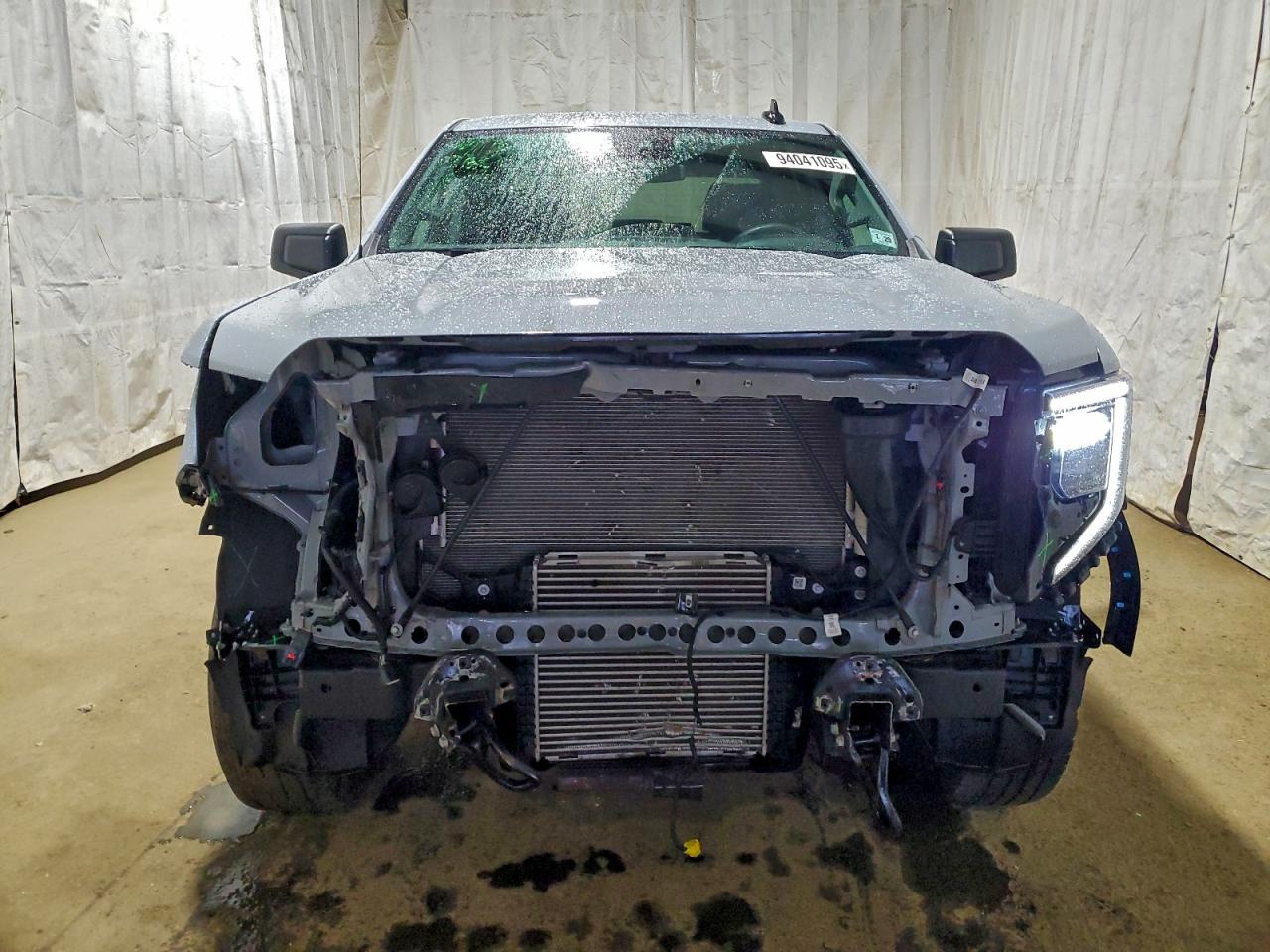 GMC Sierra K1500 Image 2