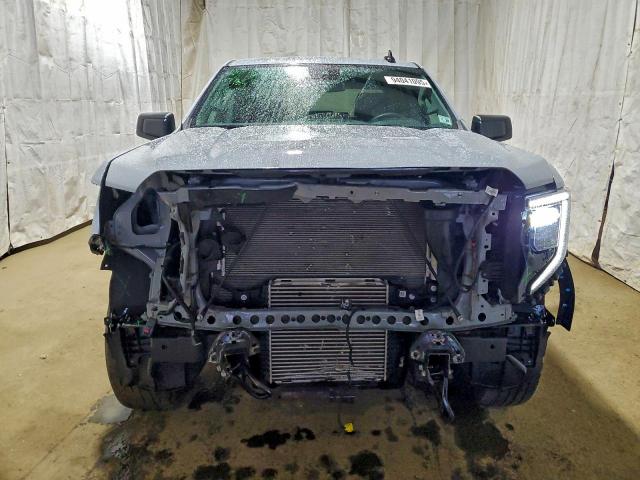 GMC Sierra K1500 Image 2