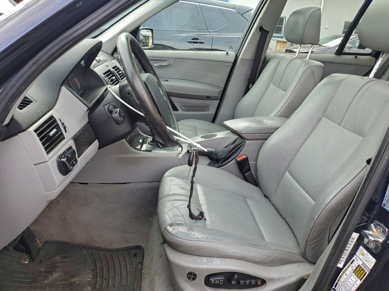 BMW X Series 3.0si Image 6