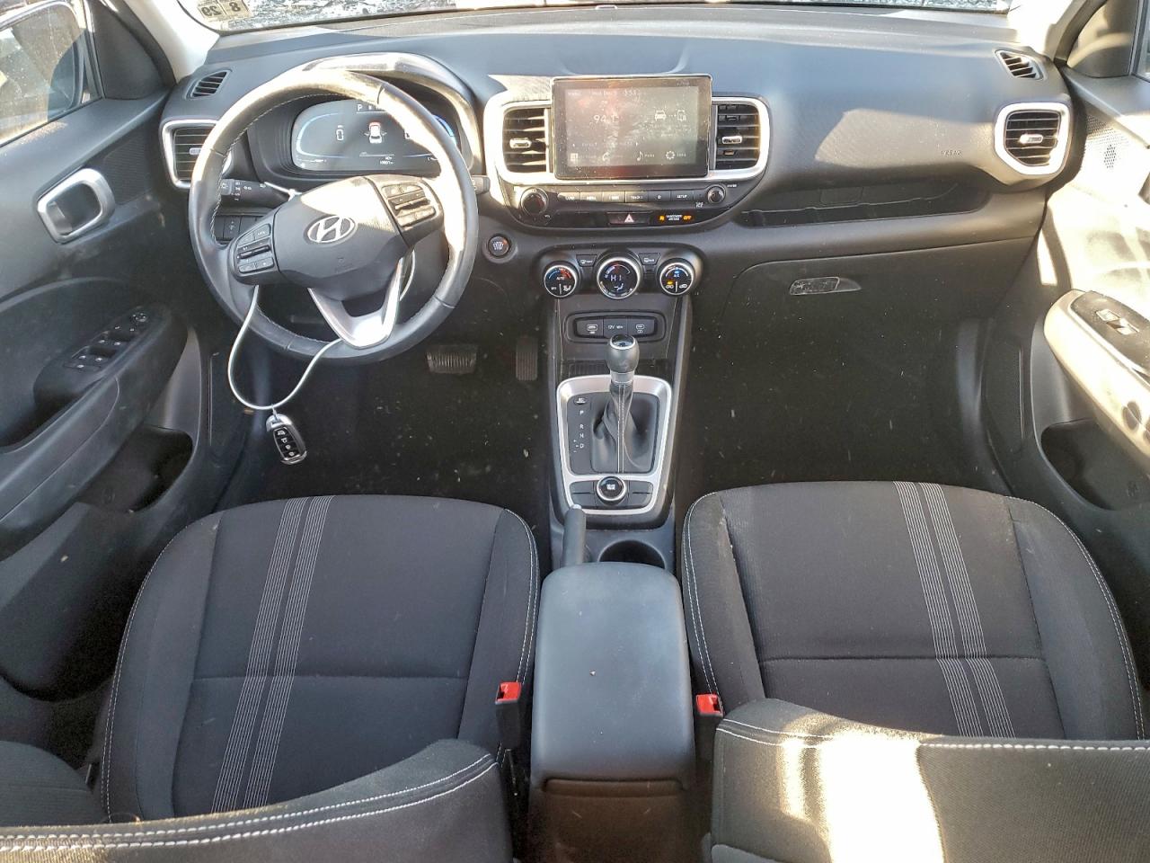 Hyundai VENUE Sel Image 4