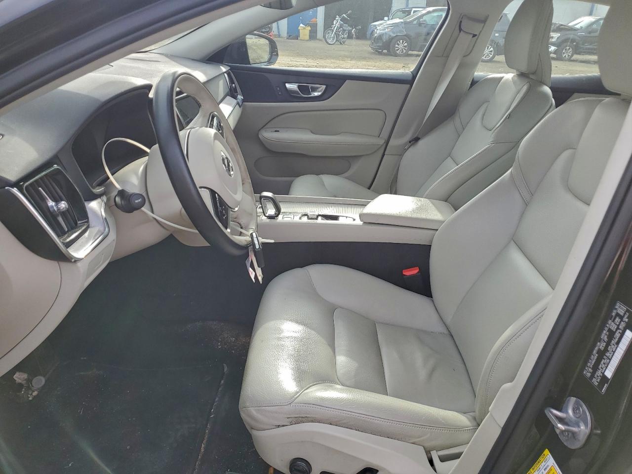 Volvo S60 Core Core Image 13