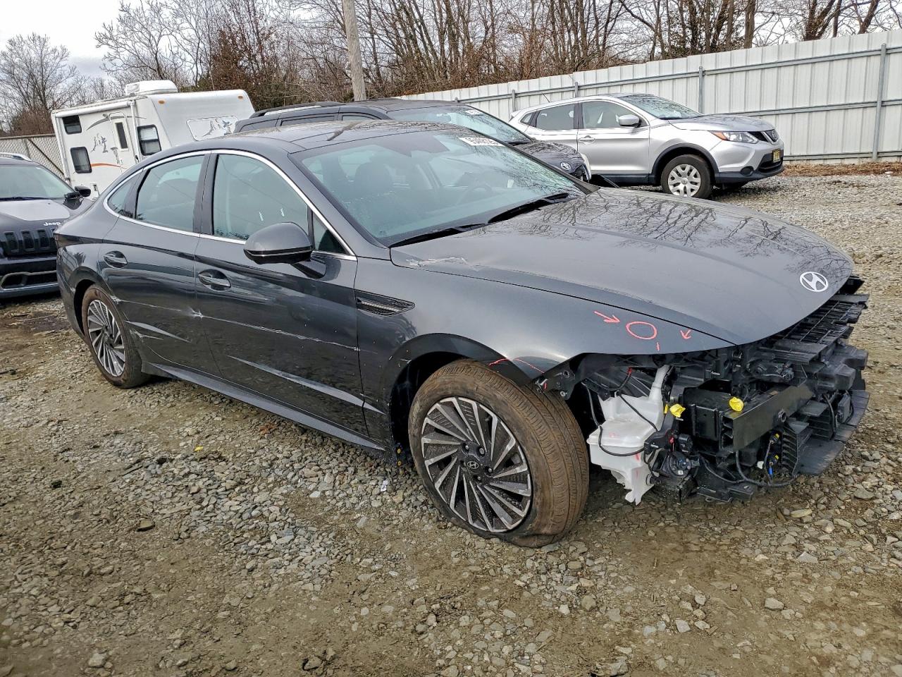Hyundai SONATA Hybrid Image 2
