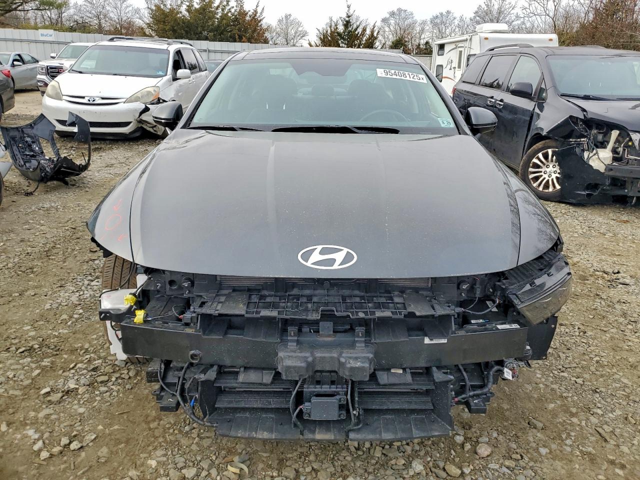 Hyundai SONATA Hybrid Image 11