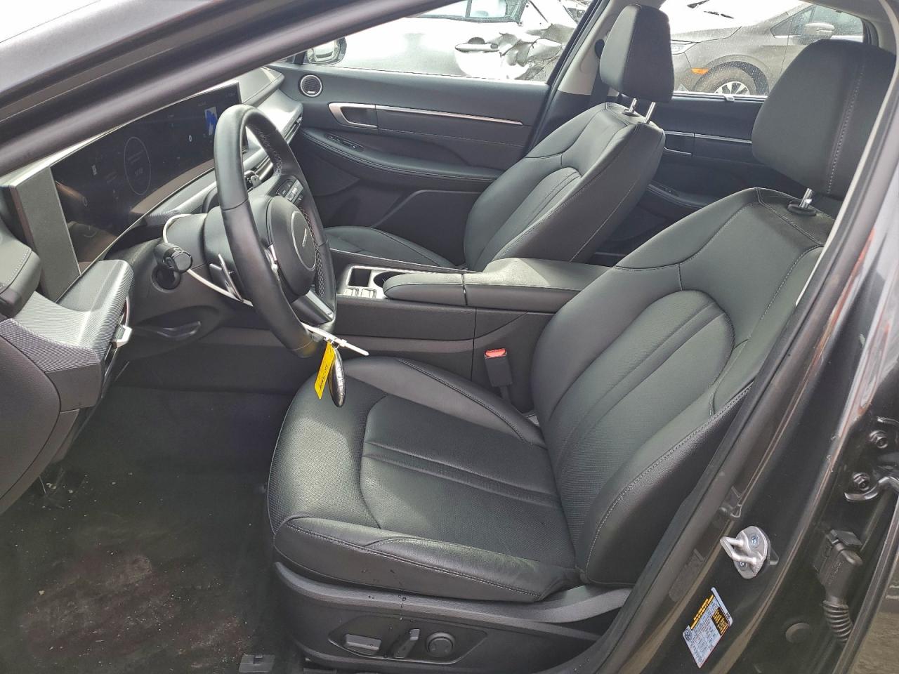 Hyundai SONATA Hybrid Image 4