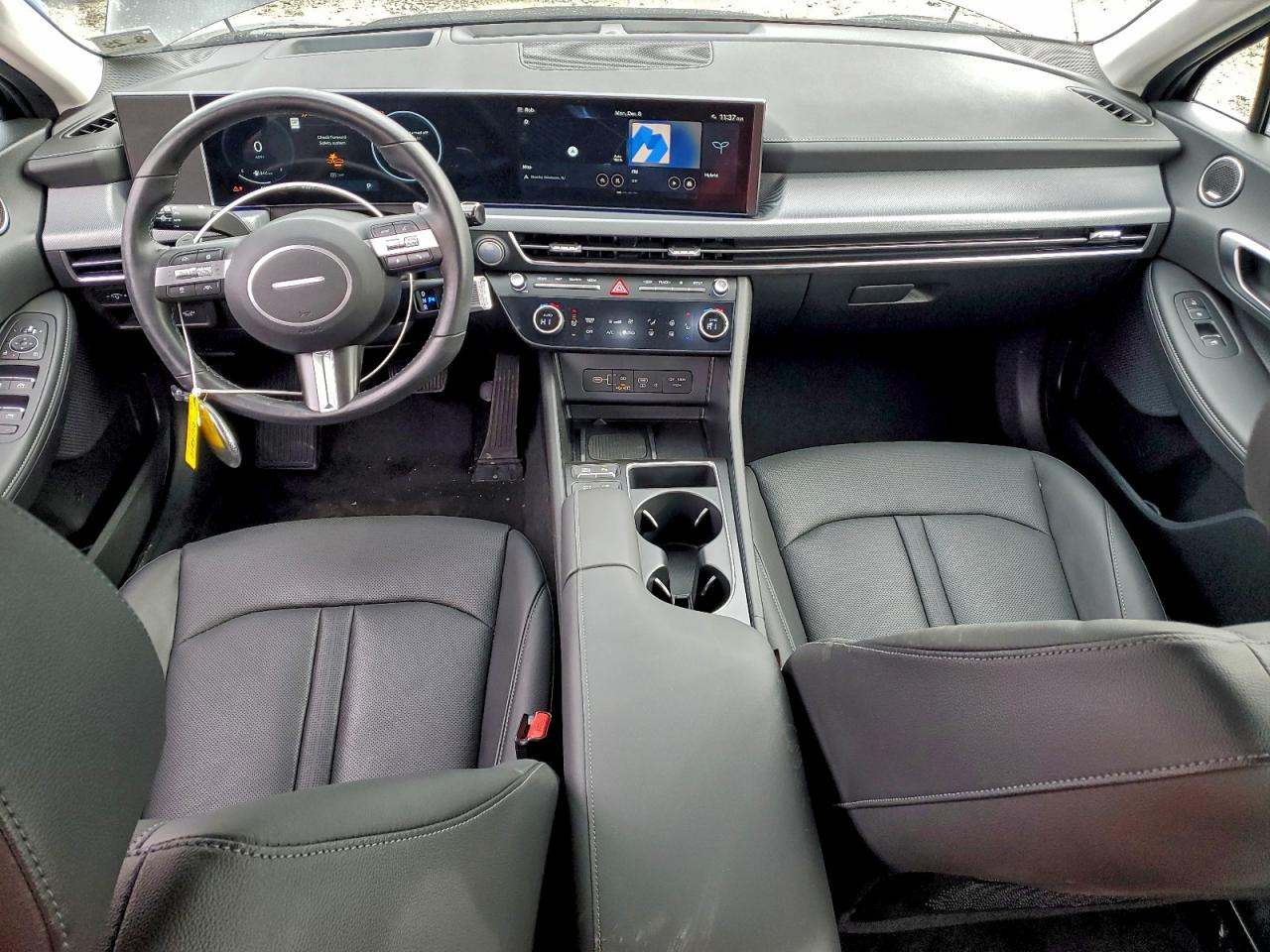 Hyundai SONATA Hybrid Image 13