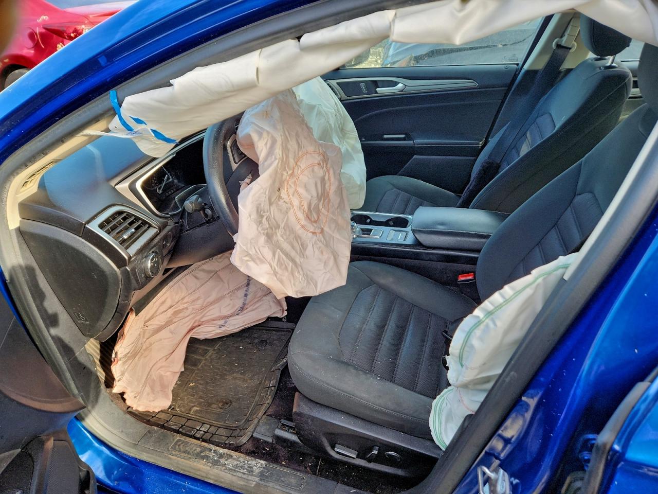 Ford Fusion Se Image 7