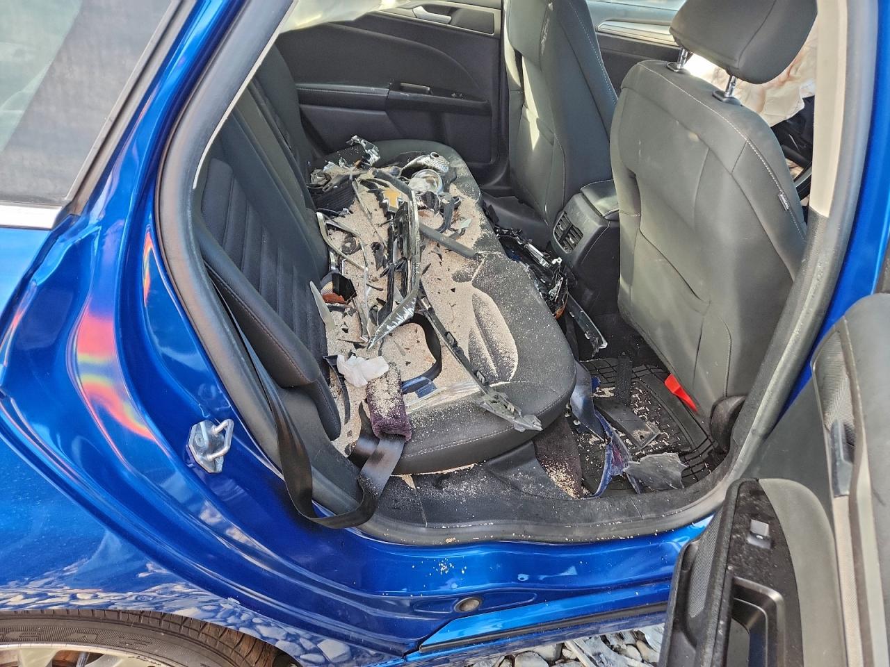 Ford Fusion Se Image 9