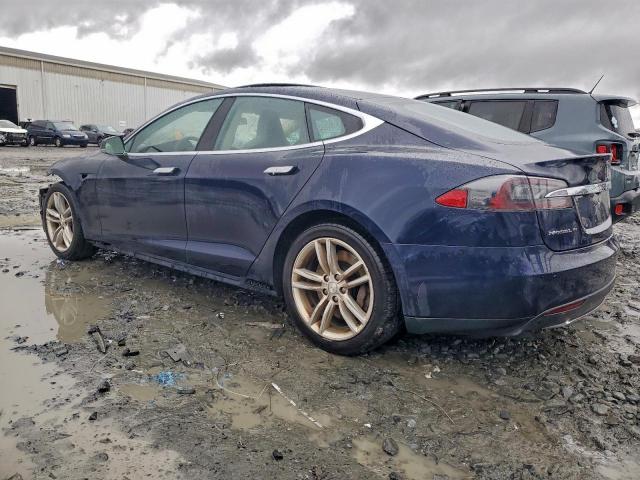 Tesla Model S Image 12