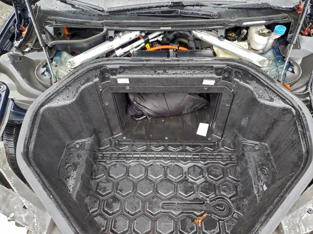 Tesla Model S Image 9