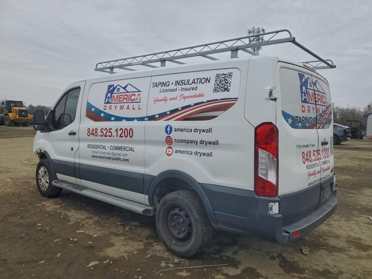 Ford Transit T-250 Image 4