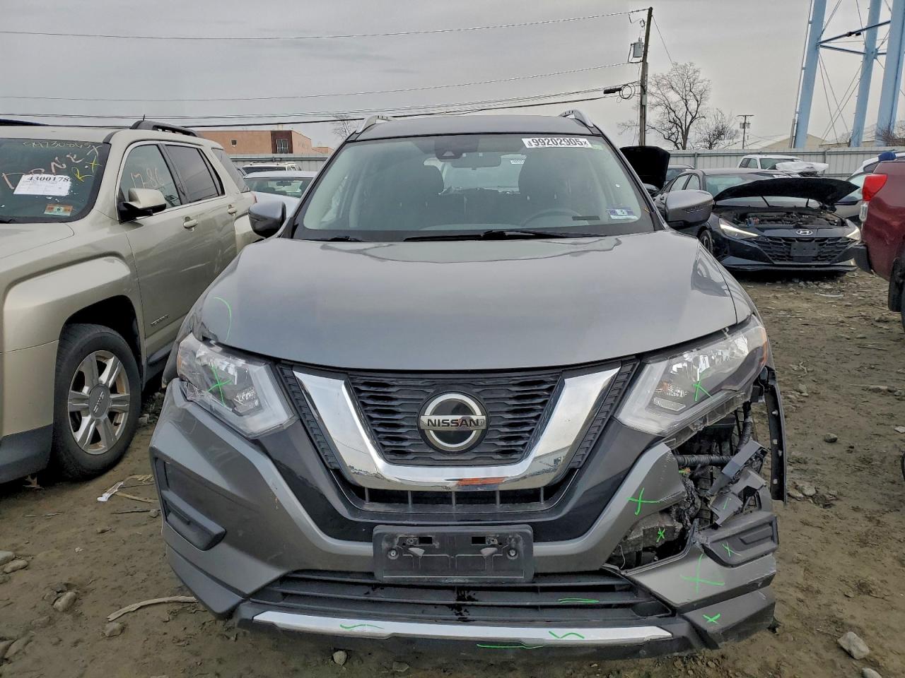 Nissan Rogue S Image 10