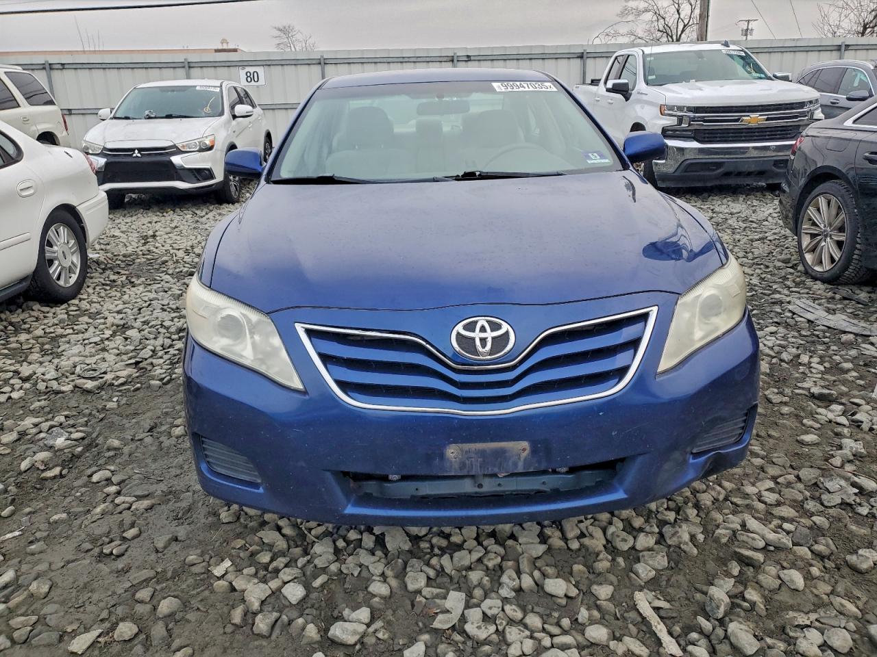 Toyota Camry Base Image 6
