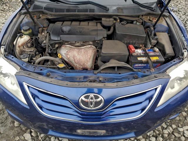 Toyota Camry Base Image 11