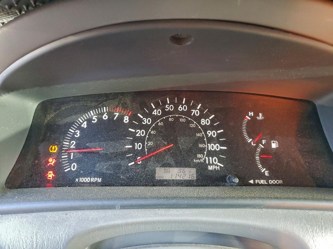 Toyota Corolla Ce Image 6