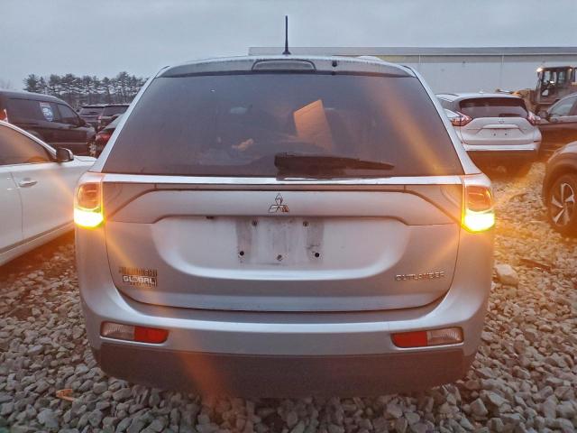 Mitsubishi Outlander Se Image 9