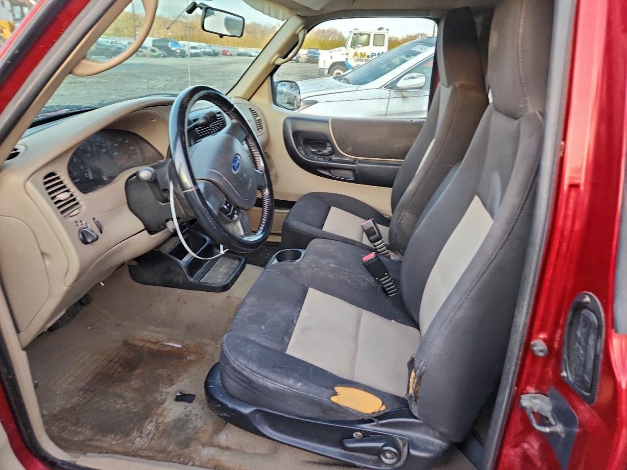 Ford Ranger Super Cab Image 4