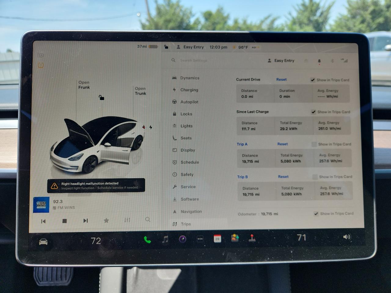 Tesla Model 3 Image 5