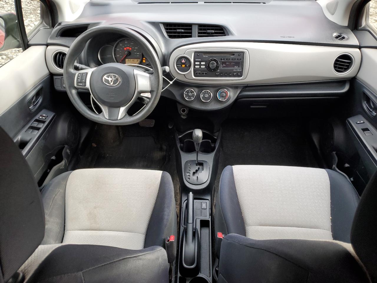 Toyota Yaris Image 7