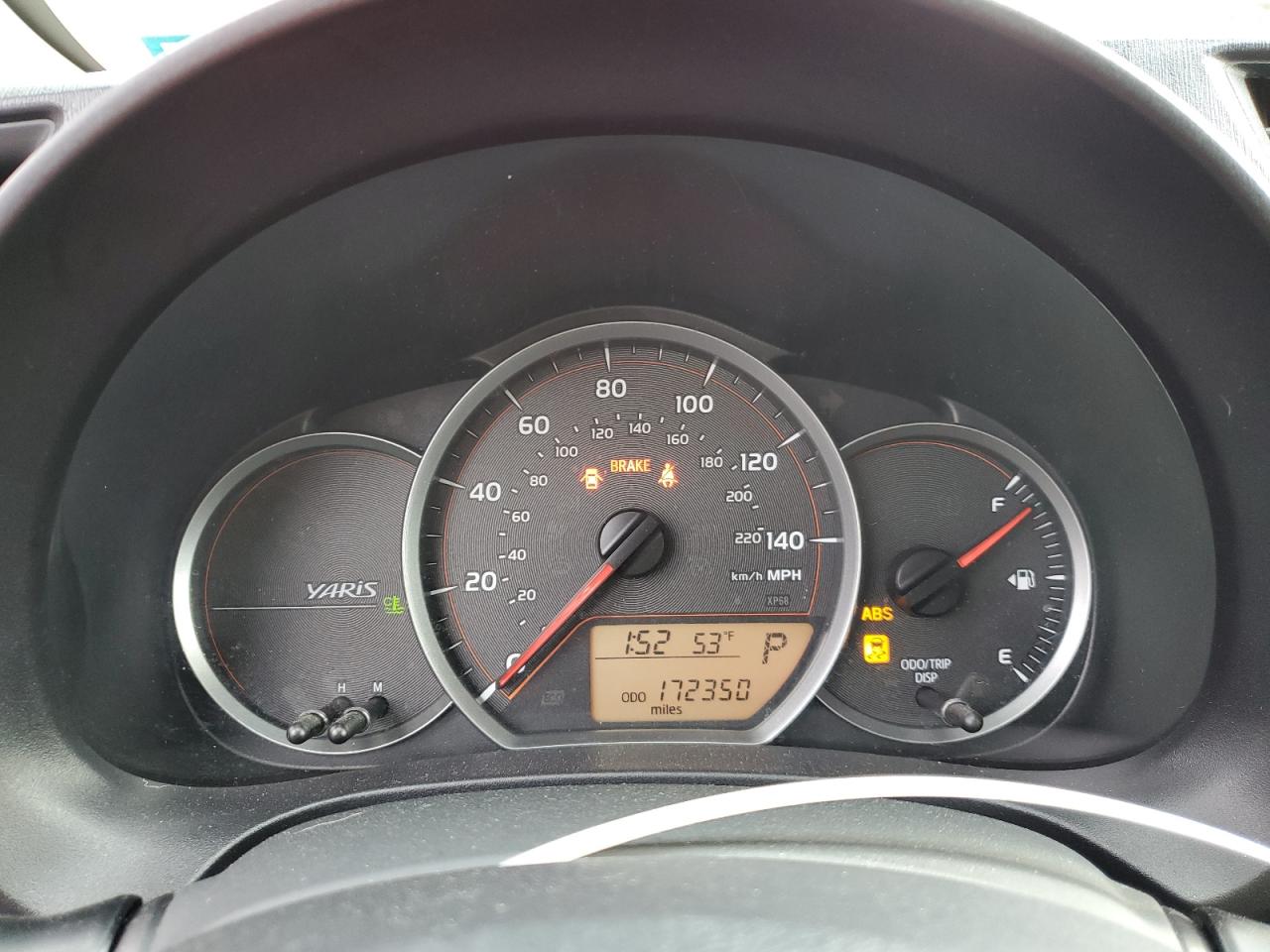 Toyota Yaris Image 13