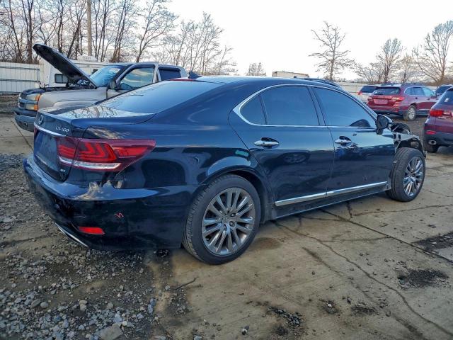 Lexus LS 460 Image 11