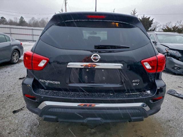 Nissan Pathfinder S Image 5