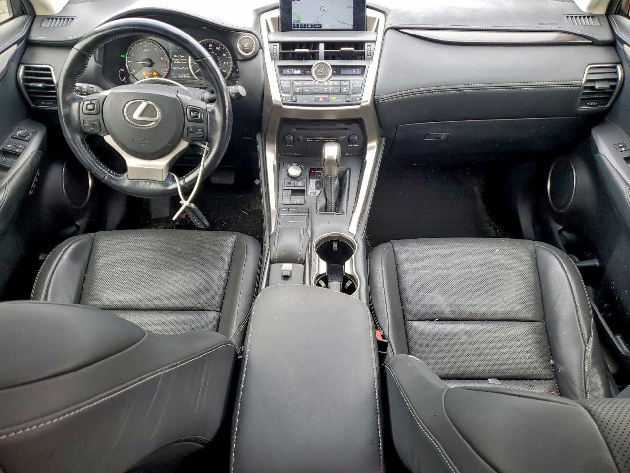 Lexus NX 200t Image 6