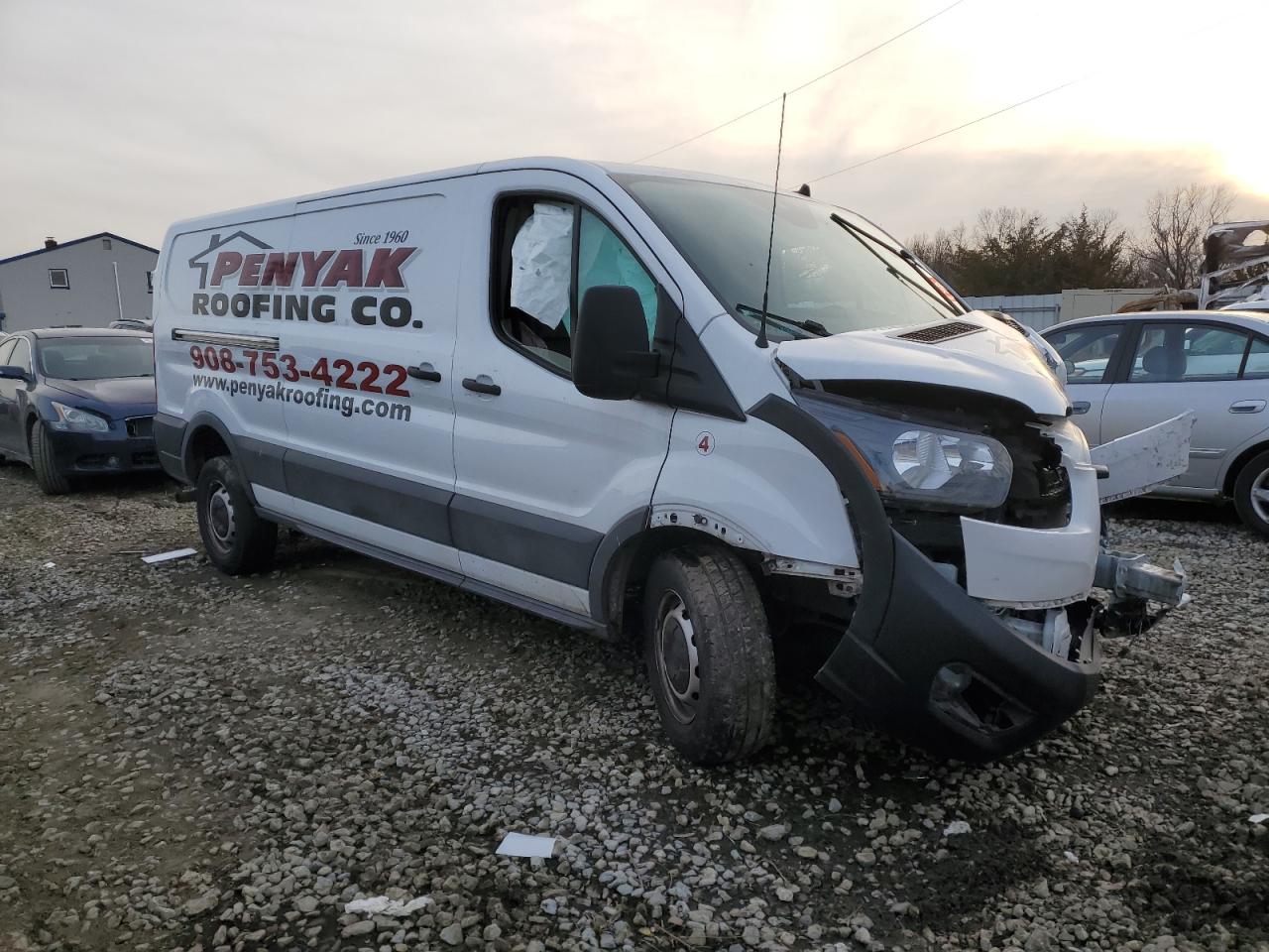 Ford Transit T-350 Image 2