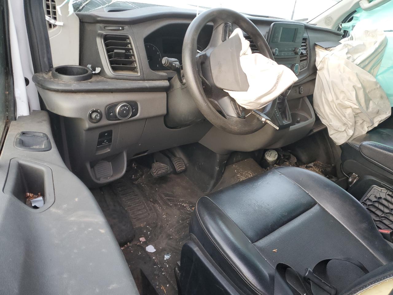 Ford Transit T-350 Image 11