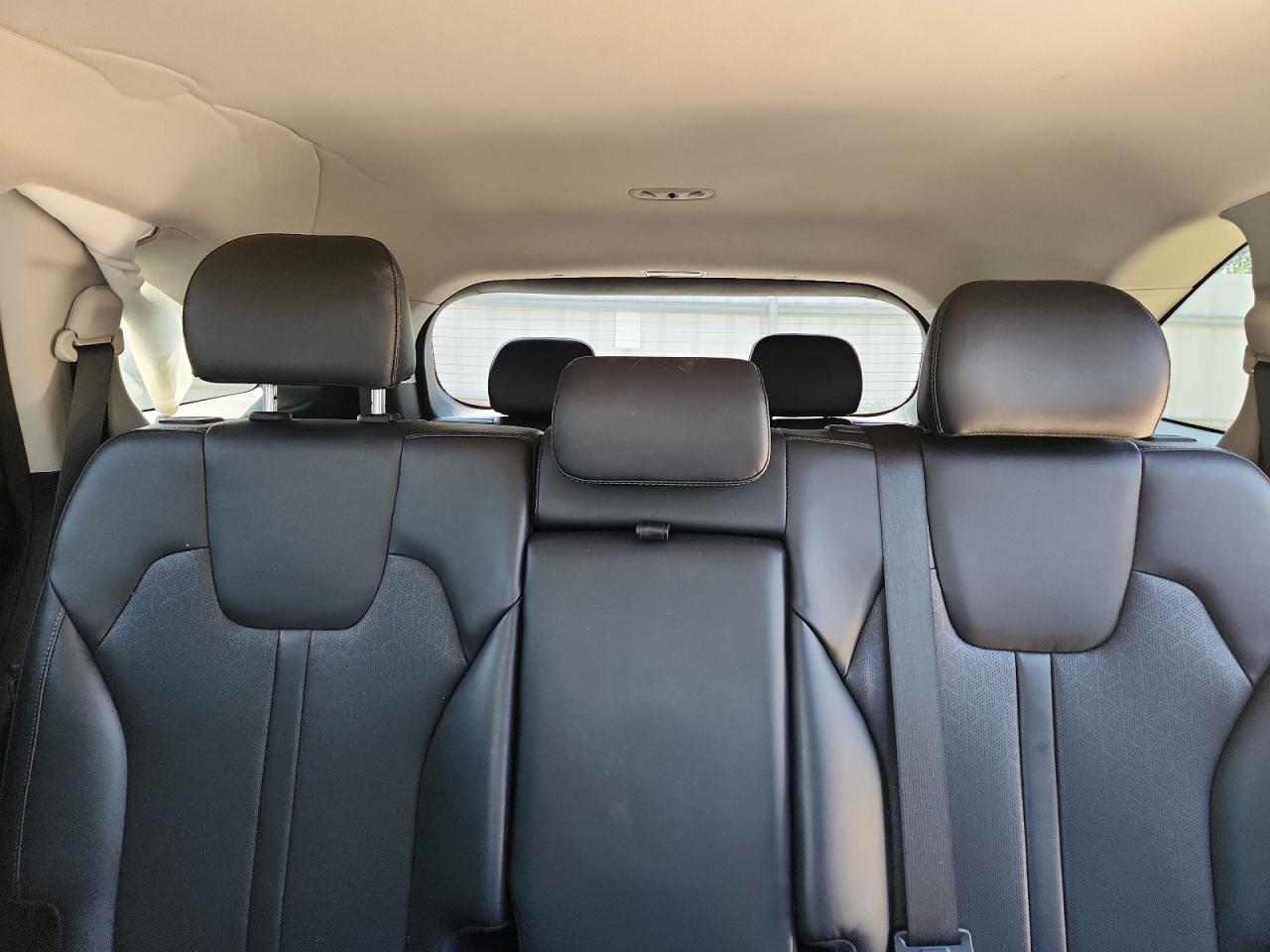 Kia Sorento S Image 5