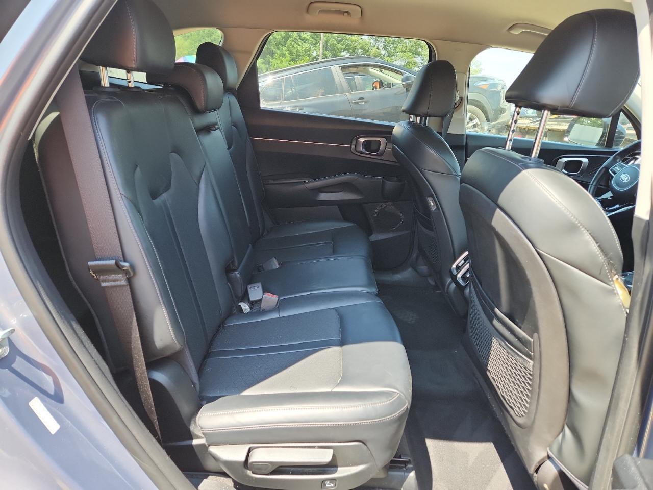 Kia Sorento S Image 12