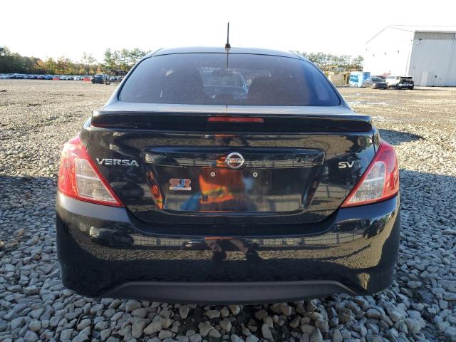 Nissan Versa S Image 3