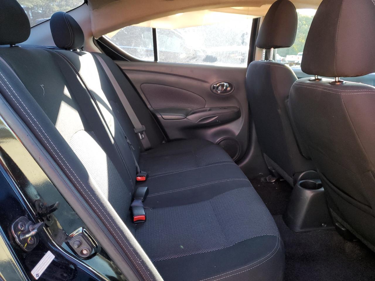 Nissan Versa S Image 11