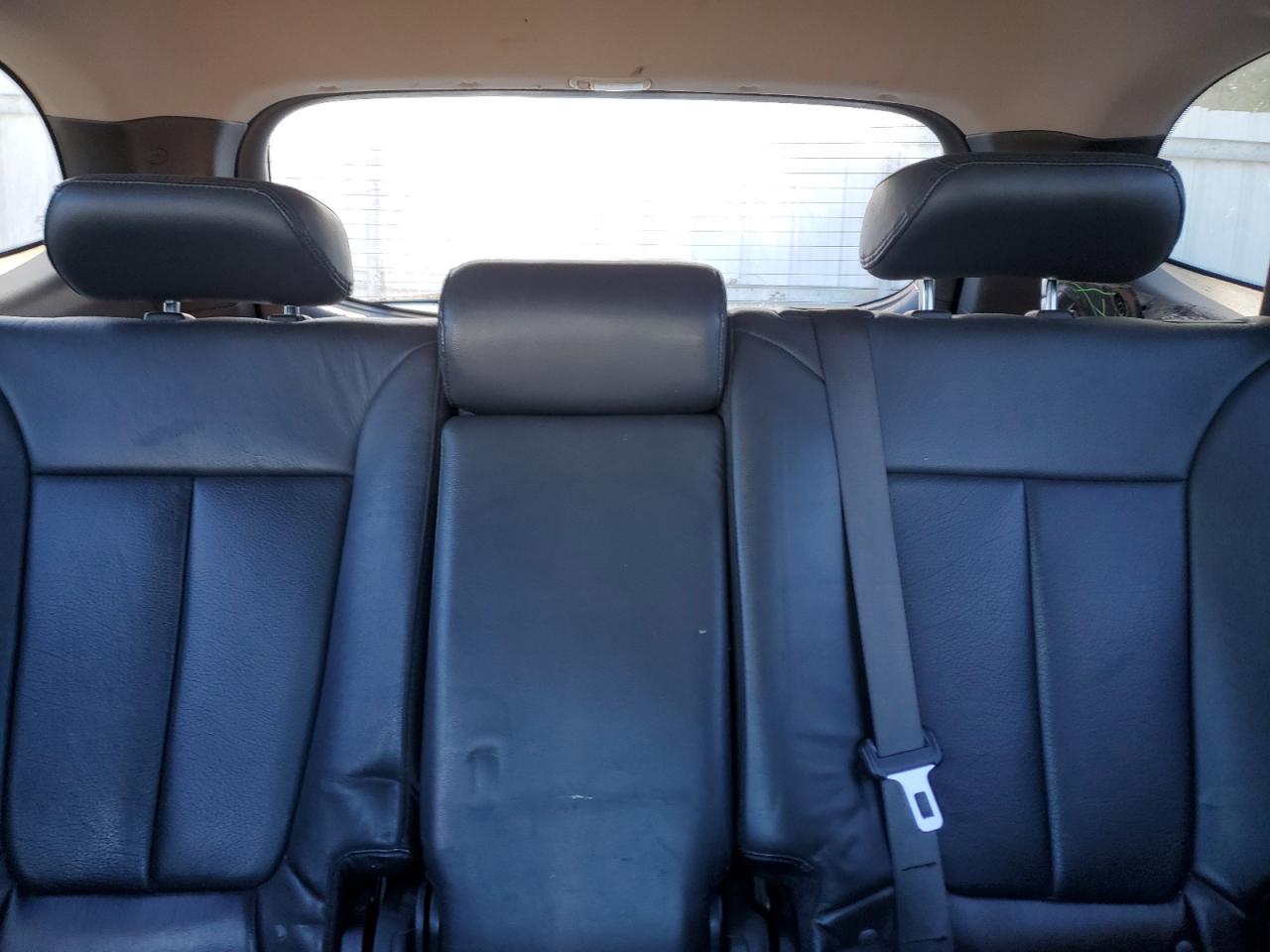 Hyundai SANTA FE Limited Image 11