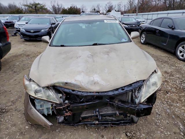 Toyota Camry Base Image 8