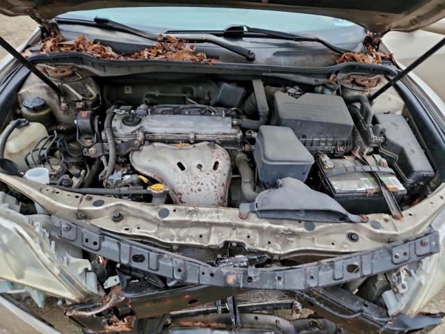 Toyota Camry Base Image 11