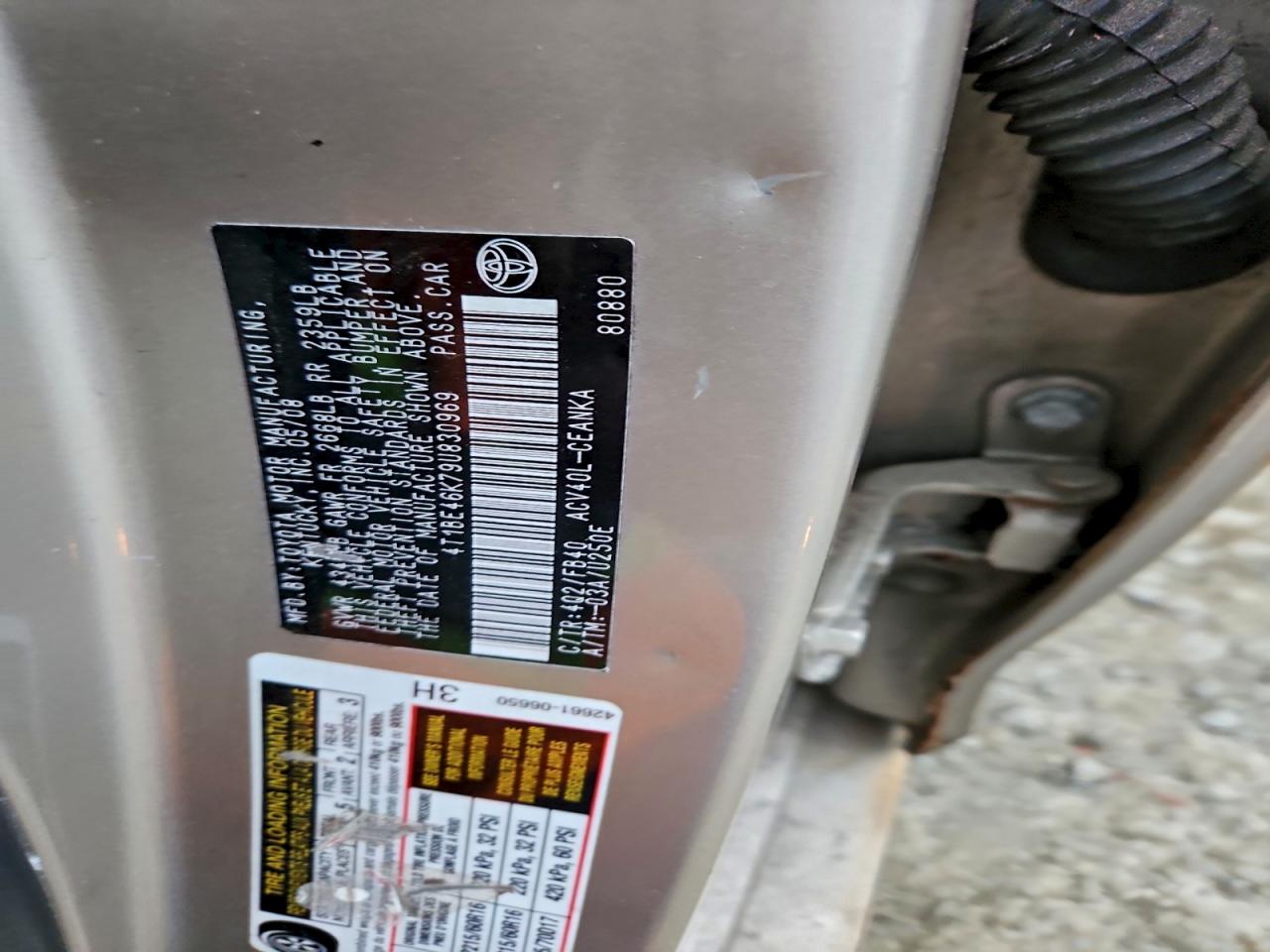 Toyota Camry Base Image 2