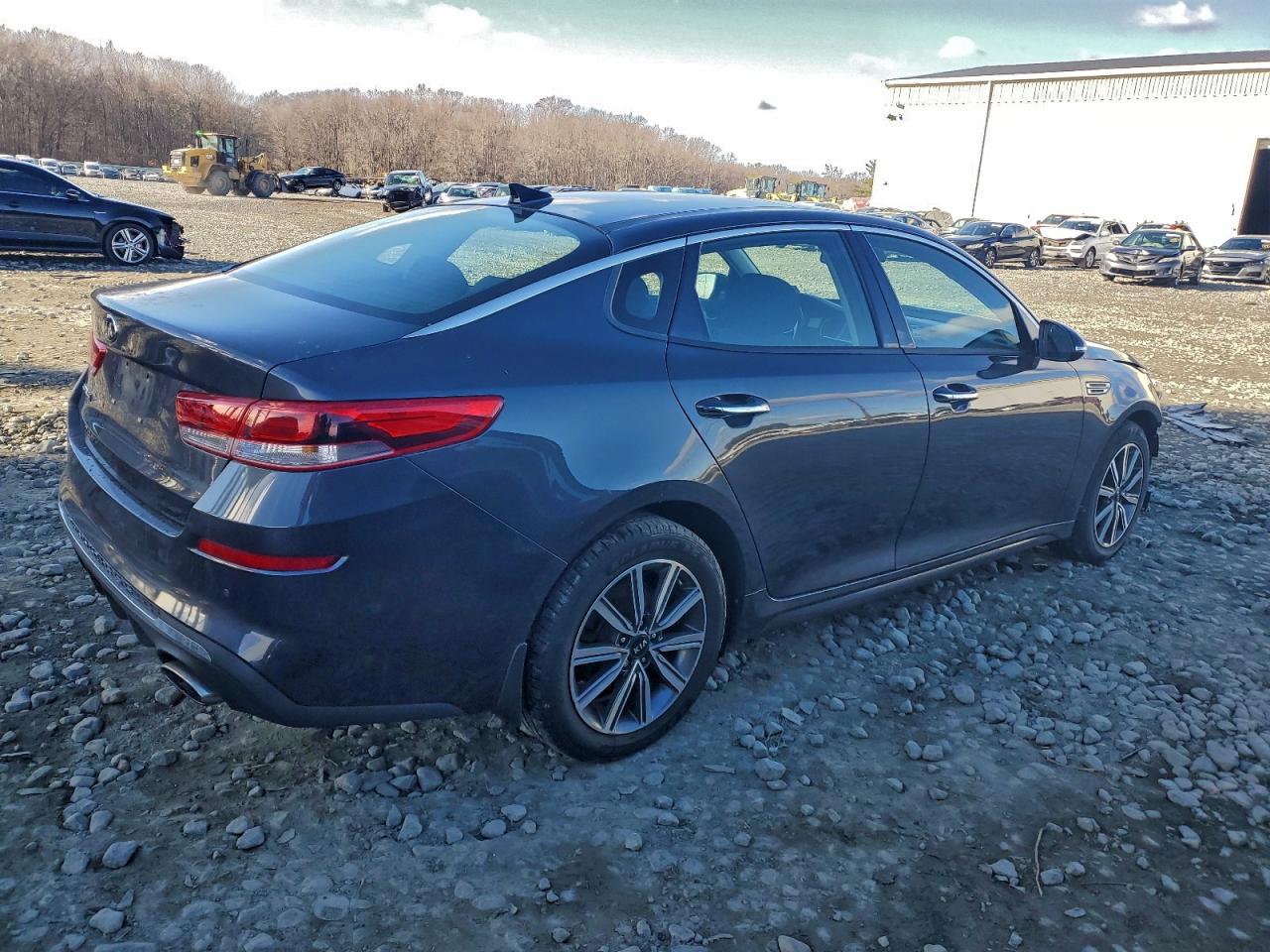 Kia Optima Lx Image 9