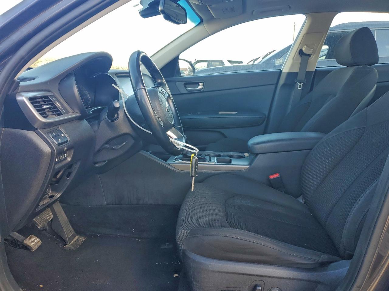 Kia Optima Lx Image 8