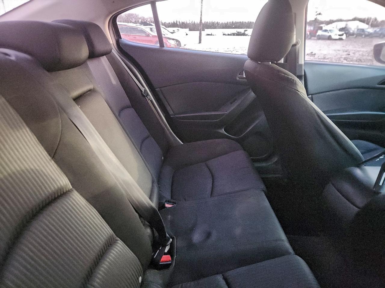 Mazda 3 Sport Image 6