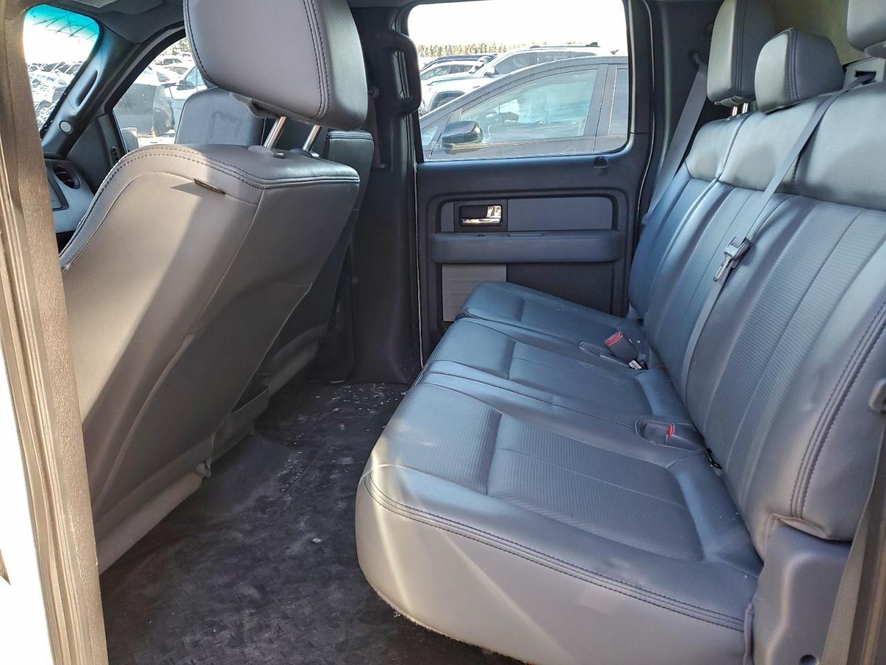 Ford F-150 Supercrew Image 11